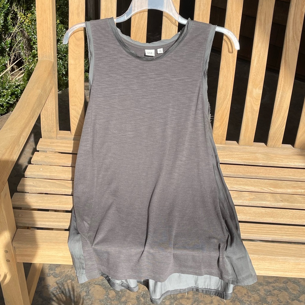 GAP Women’s Sleeveless Top, Grey, Size Large/Tall